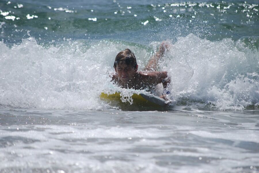 bodysurf