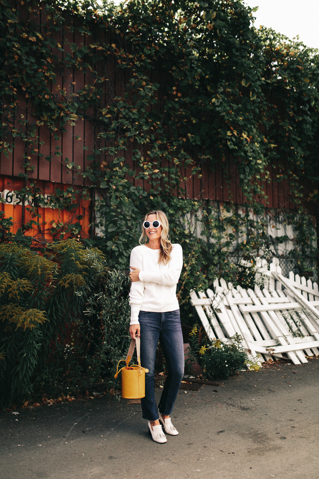 white sweater and jeans outfit