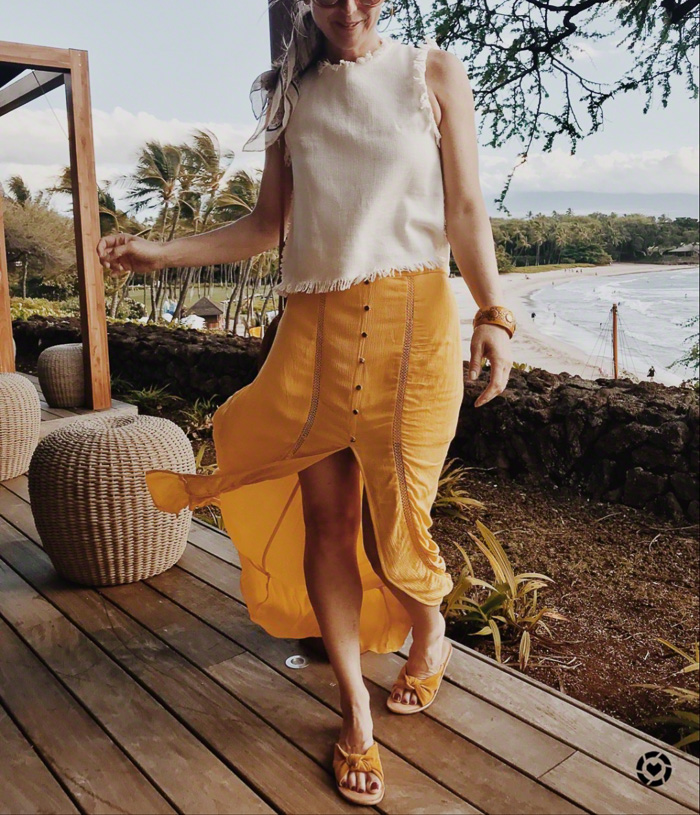 What to wear on big island hawaii for going out: A long maxi skirt in marigold yellow for wearing out at night 