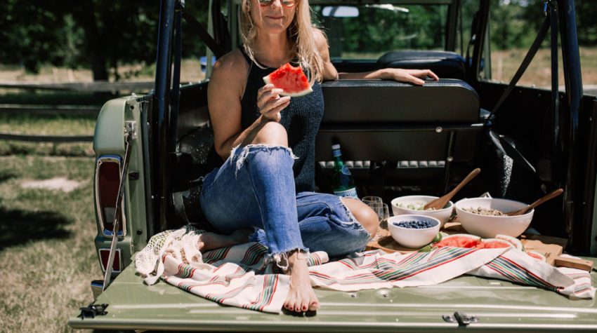 Al fresco dining in the back of a Ford Bronco truck