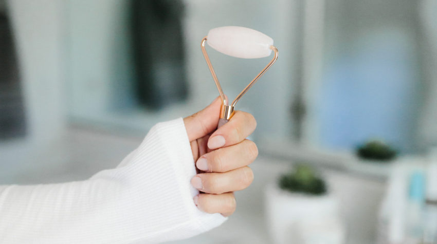 Rose Quartz Roller Beauty Tool