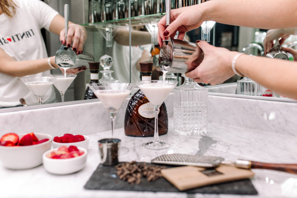 GODIVA Chocolate Martini Recipe for Valentine's Day